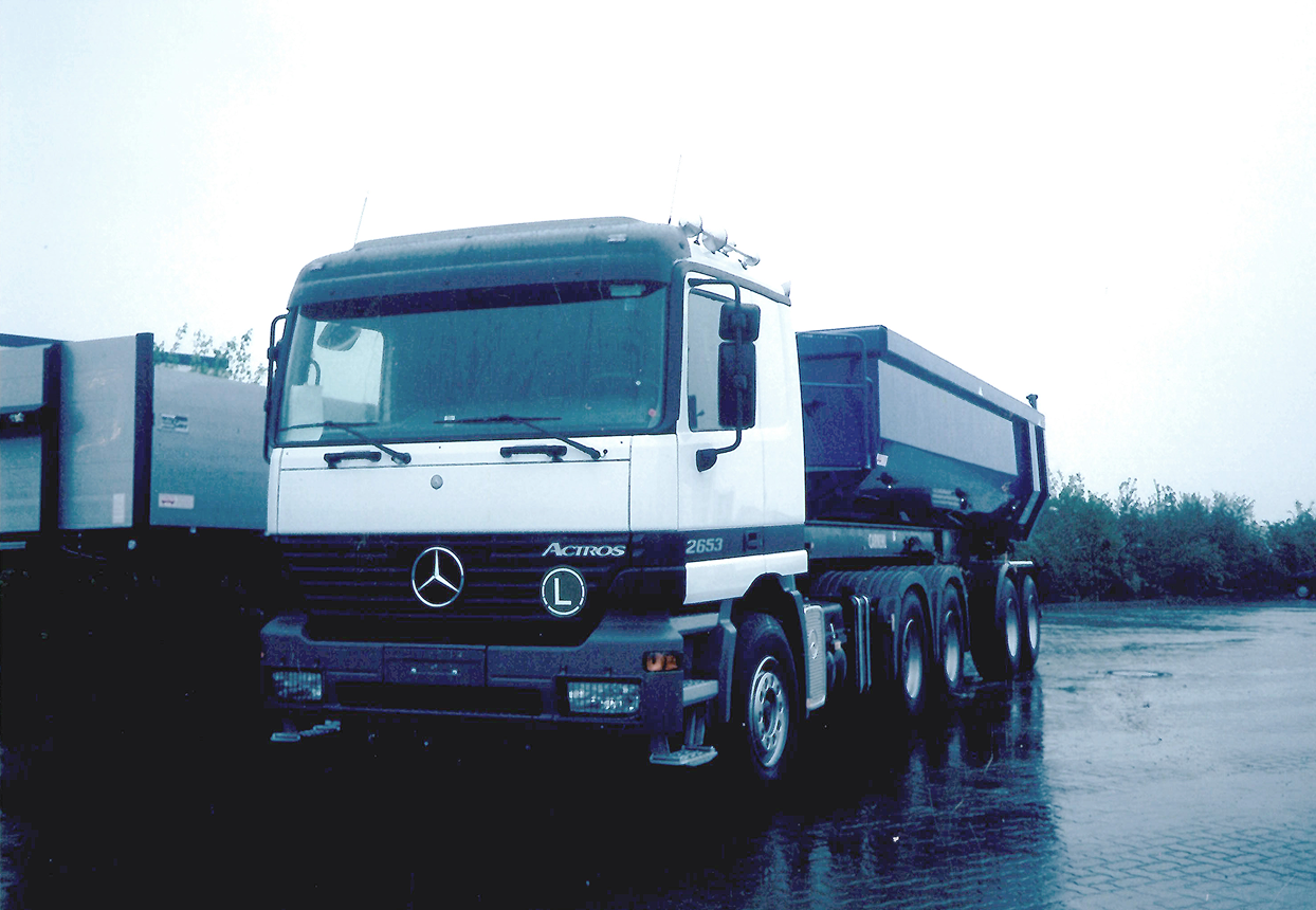 neuer LKW